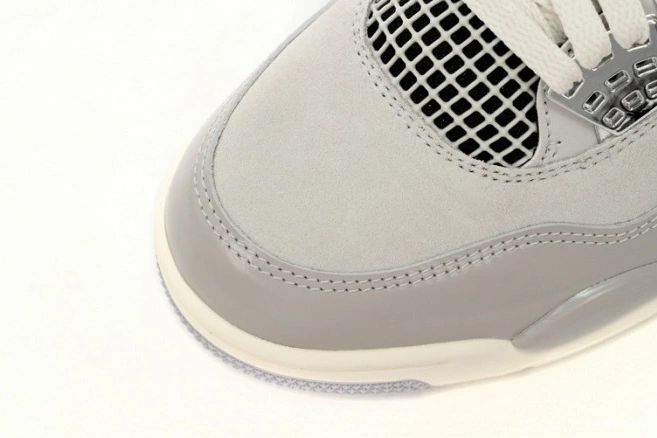 Moments WMNS AQ9129-001 4 Air Jordan Frozen 1023